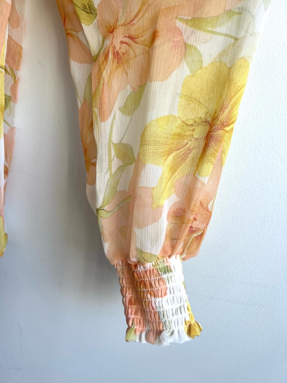 Joie Floral Tie-Neck Feminine Blouse - Yellow & Peach Hippie Indi Boho Summer - Picture 4 of 10